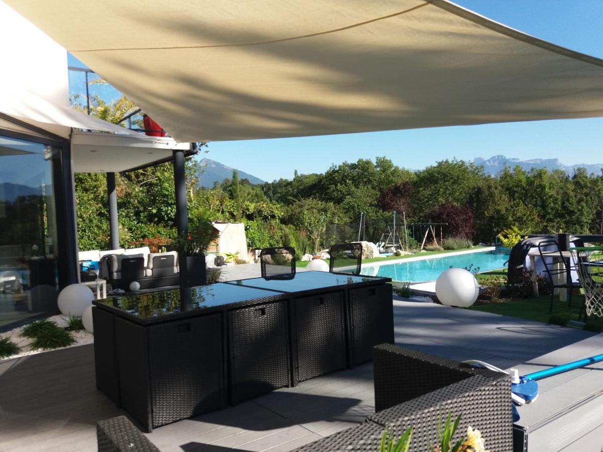 Chambres, Cuisine, Piscine, Spa, Billards, Airhockey, Nature Fillinges 外观 照片